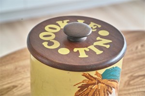 米国　ランズバーグ社 RANSBURG クッキー缶　蓋は木製　２