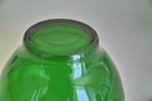 ガラス製のグリーンのカフェオレボウル　フランス製　３