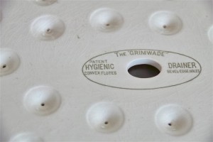 陶器の水切りトレー　英国　GRIMWADE社製　大きなサイズです。１