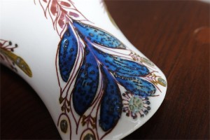 デンマーク　アルミニア社製　（Royal Copenhagen ﾛｲﾔﾙｺﾍﾟﾝﾊｰｹﾞﾝ）手彩色の青い鳥　Berte Jessenデザイン