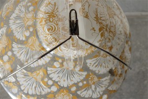 独１９７６年　ROSENTHAL（ローゼンタール社）製　ビョルン・ヴィンブラッドデザインのガラス飾り皿　３０００枚限定　４
