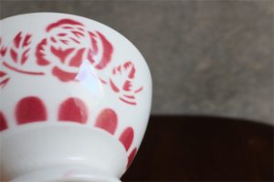 カフェオレボウル　その３９　フランス　サルグミンヌ製　えんじ色のバラ柄