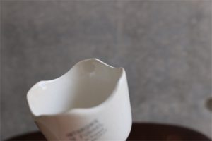 英国　NUTBROWN 製　キッチンアンティーク　陶器のパイファネル