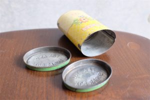 アンティーク　ブリキ（TIN）缶　携帯用紅茶と砂糖入れ　英国製　TEA AND SUGAR BOX